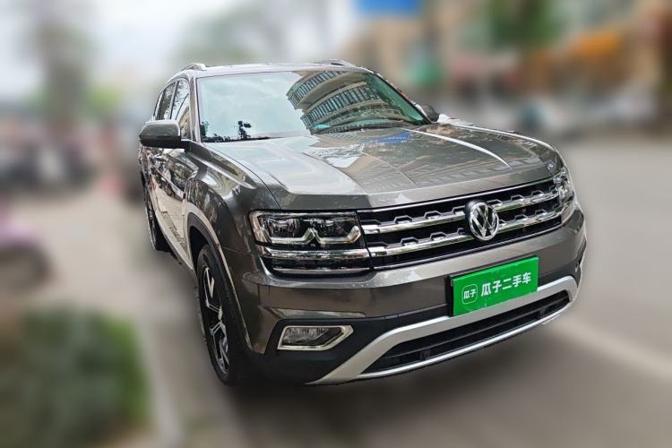 Used Volkswagen Teramont 2020 330TSI Two-Wheel-Drive Luxury Edition China VI Standard Front Right 45 Deg
