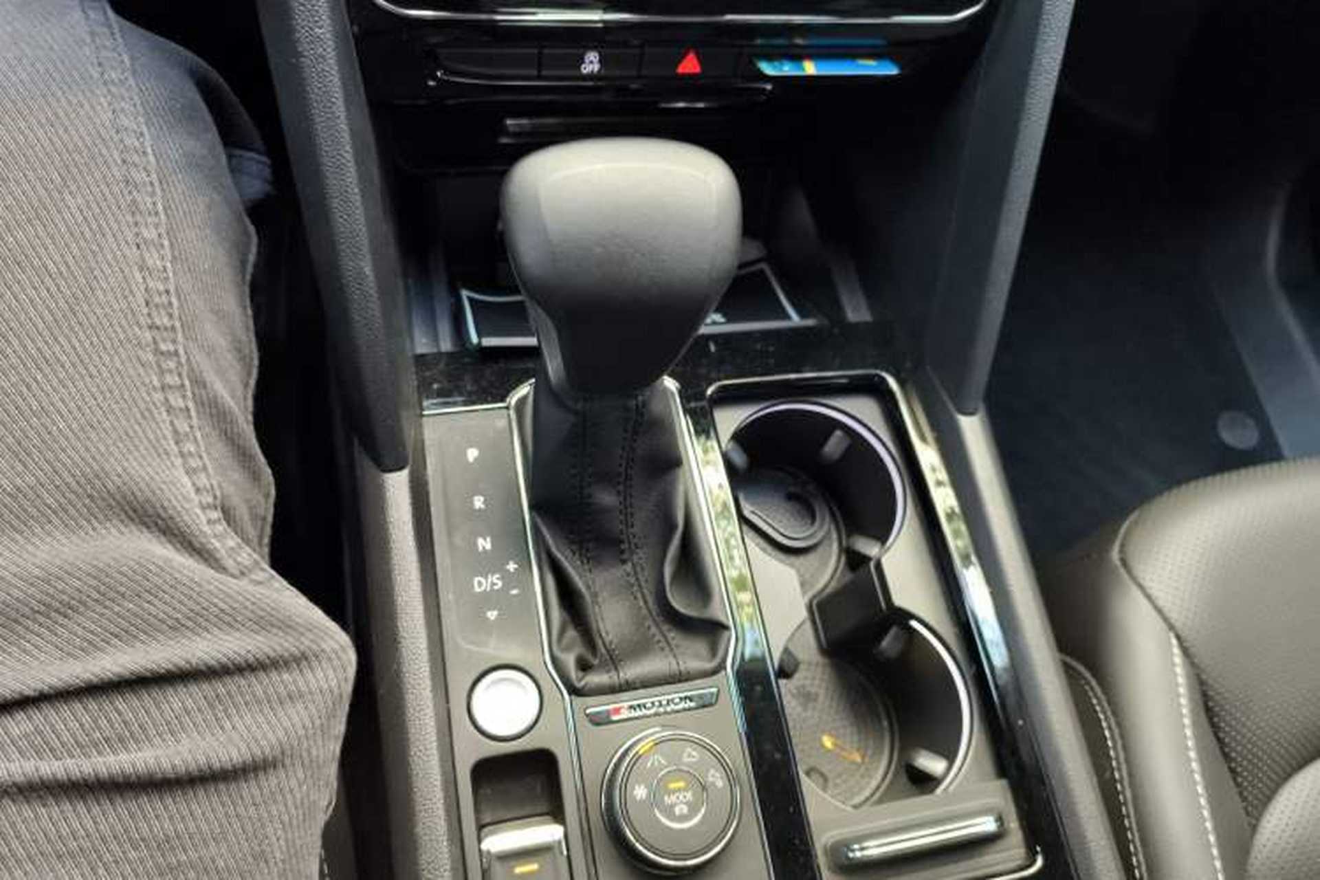 Used Volkswagen Teramont 2020 Revised Version 380TSI Four-Wheel Drive Luxury Edition Gear Lever