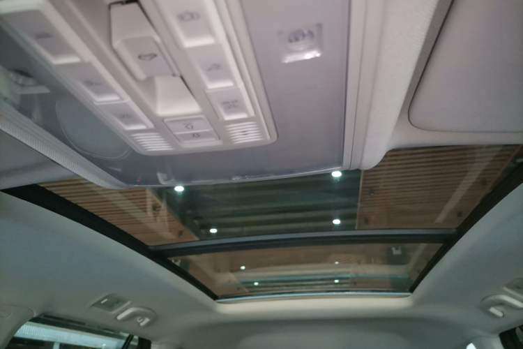 Used Volkswagen Teramont 2020 530 V6 Four-Wheel Drive Luxury Version China VI Standard Headliner