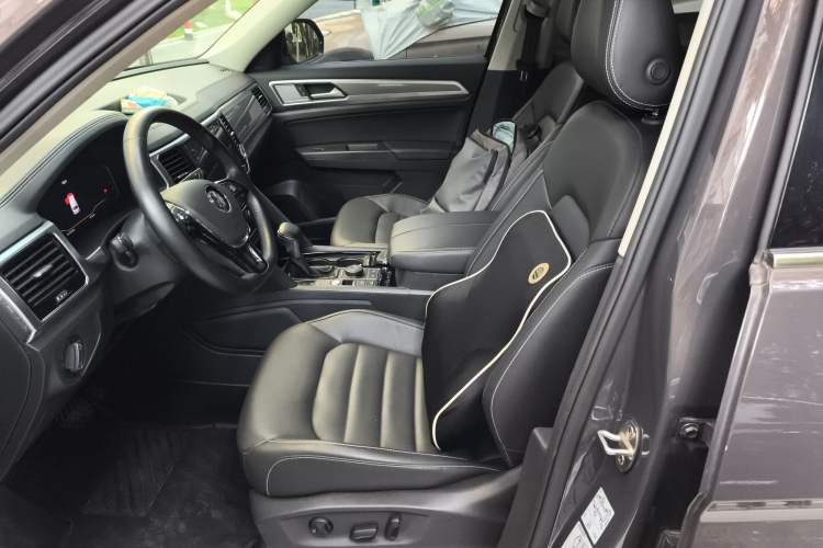 Used Volkswagen Teramont 2020 Revised Version 380TSI Four-Wheel Drive Luxury Edition Left Front Seat