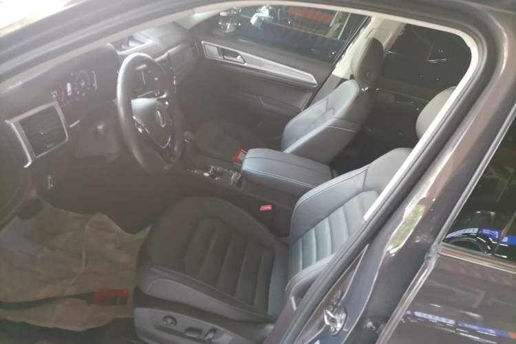 Used Volkswagen Teramont 2020 530 V6 Four-Wheel Drive Luxury Version China VI Standard Left Front Seat