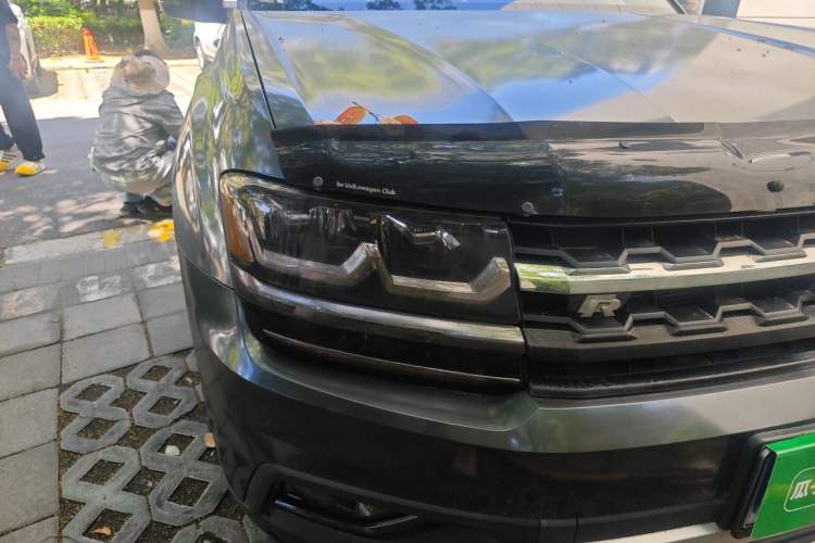 Used Volkswagen Teramont 2020 Revised Version 380TSI Four-Wheel Drive Luxury Edition Right Front Headlight
