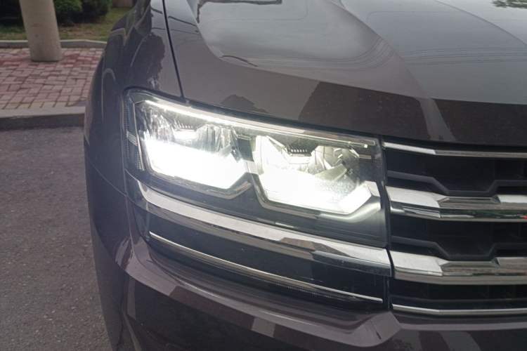 Used Volkswagen Teramont 2020 380TSI Four-Wheel Drive Luxury Version China VI Standard Right Front Headlight