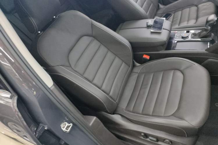 Used Volkswagen Teramont 2020 380TSI Four-Wheel Drive Luxury Version China VI Standard Right Front Seat