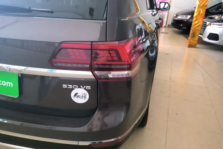 Used Volkswagen Teramont 2020 530 V6 Four-Wheel Drive Luxury Version China VI Standard Right Rear Taillight