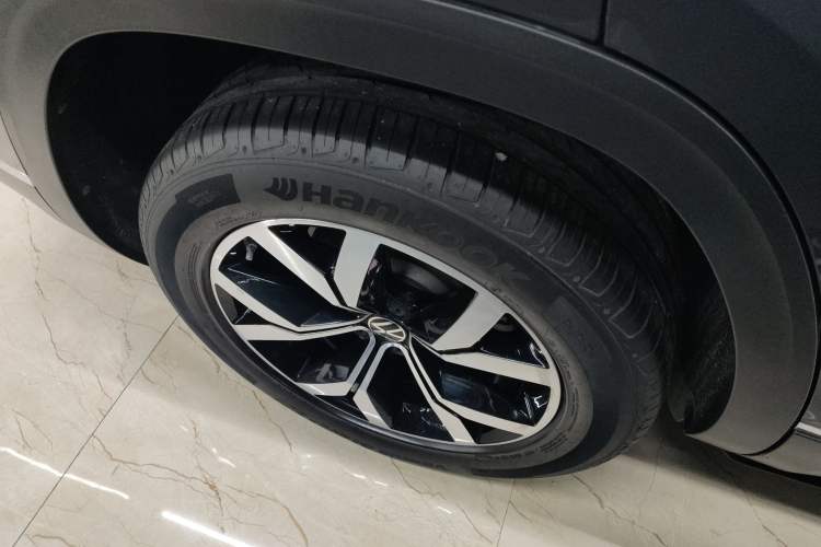 Used Volkswagen Teramont 2020 380TSI Four-Wheel Drive Luxury Version China VI Standard Right Rear Wheel Hub