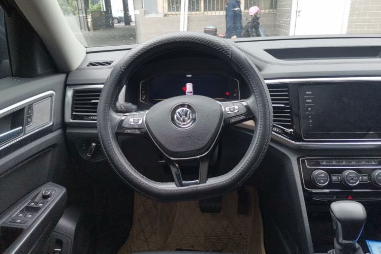 Used Volkswagen Teramont 2020 Revised Version 380TSI Four-Wheel Drive Luxury Edition Steering Wheel