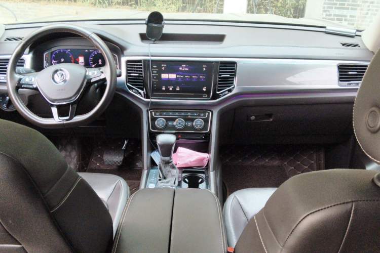 Used Volkswagen Teramont 2020 380TSI Four-Wheel Drive Luxury Version China VI Standard Center Console