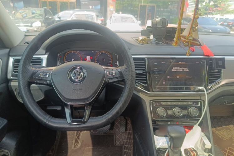 Used Volkswagen Teramont 2020 380TSI Four-Wheel Drive Luxury Version China VI Standard Center Console
