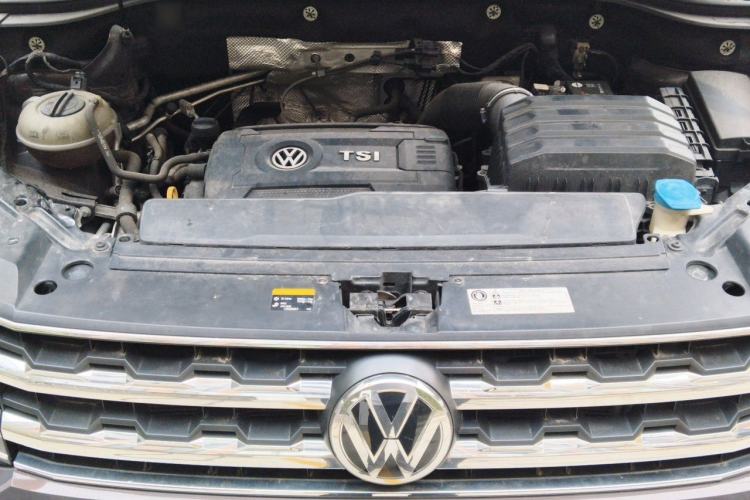 Used Volkswagen Teramont 2020 380TSI Four-Wheel Drive Luxury Version China VI Standard Engine Bay