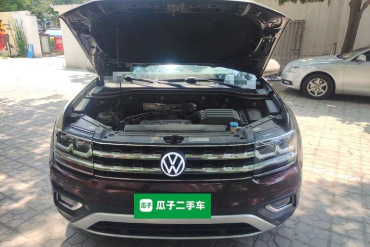 Used Volkswagen Teramont 2020 380TSI Four-Wheel Drive Luxury Version China VI Standard Engine Bay