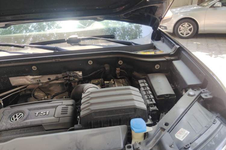 Used Volkswagen Teramont 2020 380TSI Four-Wheel Drive Luxury Version China VI Standard Engine Bay Left