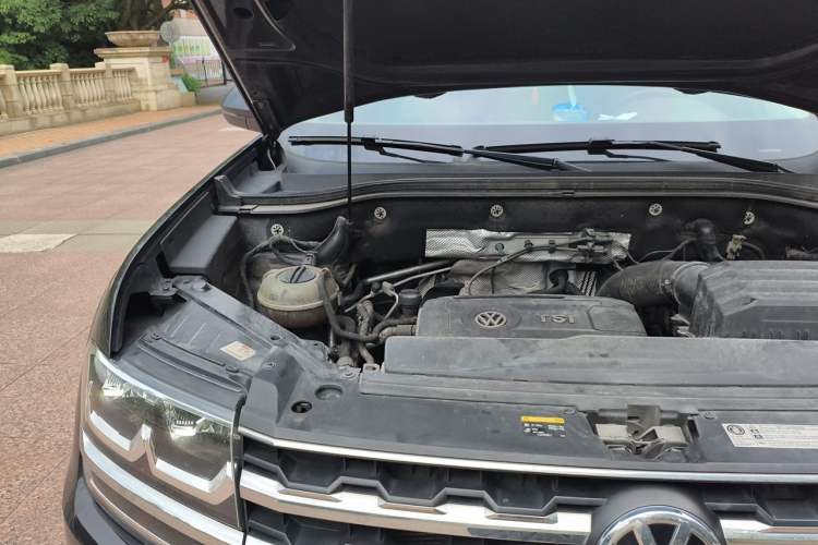 Used Volkswagen Teramont 2020 380TSI Four-Wheel Drive Luxury Version China VI Standard Engine Bay Right