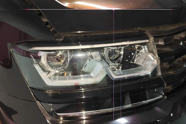 Used Volkswagen Teramont 2020 Revised Version 330TSI Two-Wheel Drive Luxury Edition Right Front Headlight
