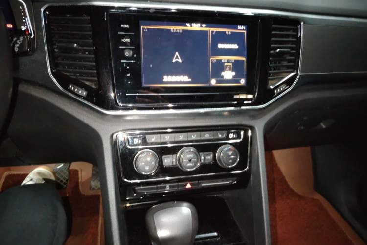 Used Volkswagen Teramont 2020 330TSI Two-Wheel-Drive Luxury Edition China VI Standard Audio And AC Panel