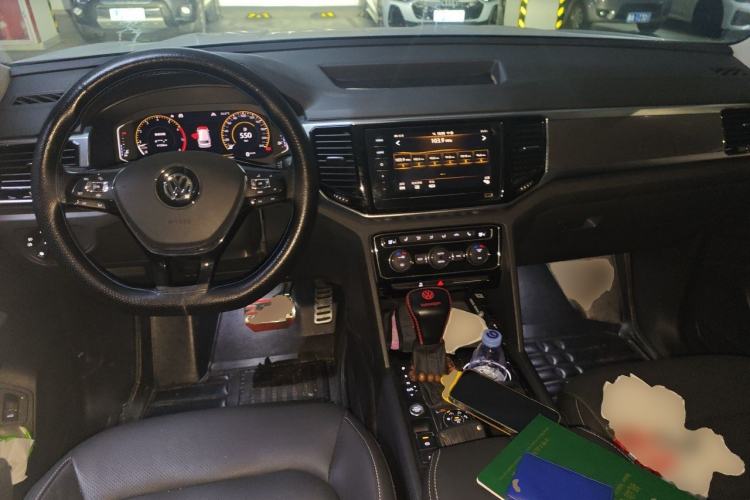 Used Volkswagen Teramont 2020 380TSI Four-Wheel Drive Luxury Version China VI Standard Center Console
