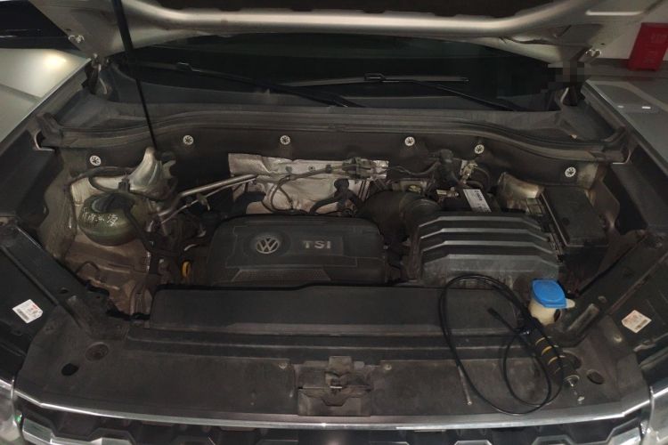 Used Volkswagen Teramont 2020 380TSI Four-Wheel Drive Luxury Version China VI Standard Engine Bay