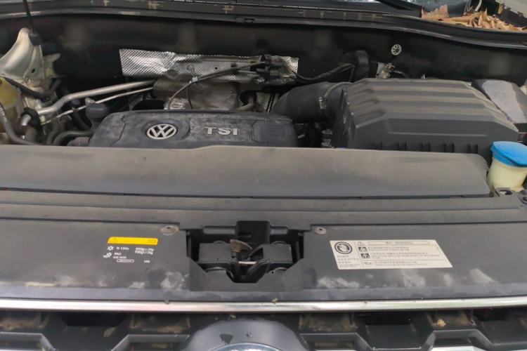 Used Volkswagen Teramont 2020 380TSI Four-Wheel Drive Luxury Version China VI Standard Engine Bay