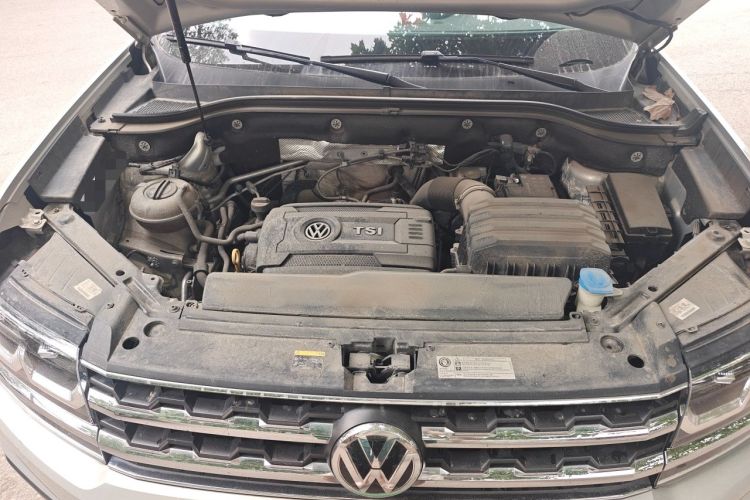 Used Volkswagen Teramont 2020 380TSI Four-Wheel Drive Luxury Version China VI Standard Engine Bay