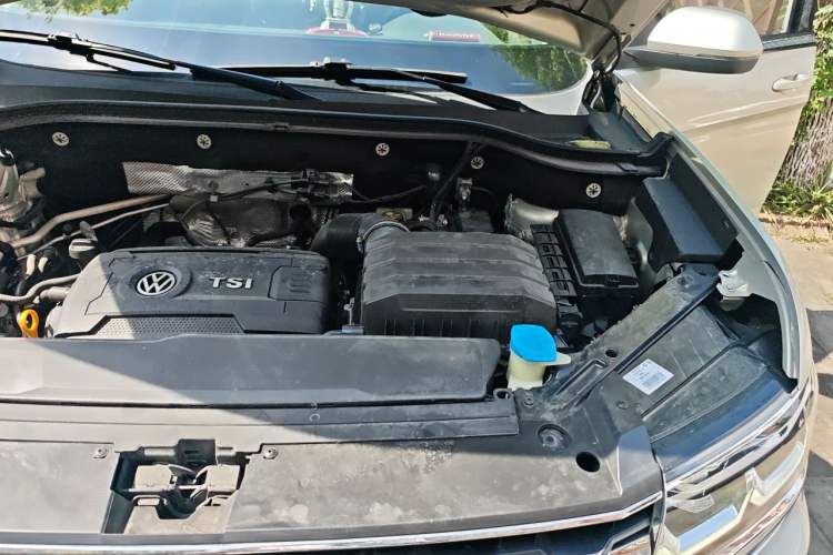 Used Volkswagen Teramont 2020 380TSI Four-Wheel Drive Flagship Version China VI Standard Engine Bay Left