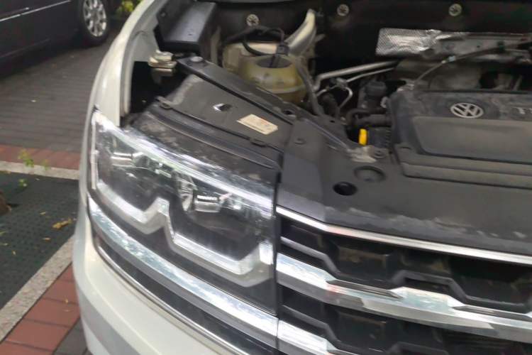 Used Volkswagen Teramont 2020 380TSI Four-Wheel Drive Luxury Version China VI Standard Engine Bay Right