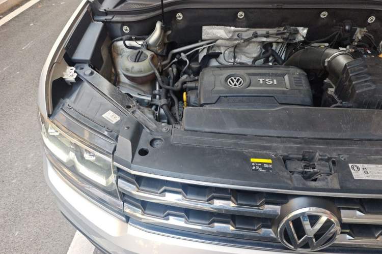 Used Volkswagen Teramont 2020 380TSI Four-Wheel Drive Luxury Version China VI Standard Engine Bay Right