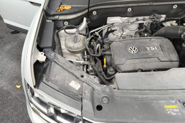 Used Volkswagen Teramont 2020 380TSI Four-Wheel Drive Comfort Edition China VI Standard Engine Bay Right