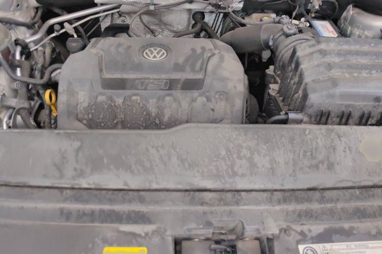 Used Volkswagen Teramont 2020 Revised Version 330TSI Two-Wheel Drive Luxury Edition Engine Bay