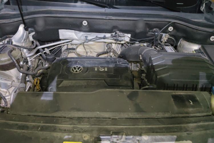 Used Volkswagen Teramont 2020 380TSI Four-Wheel Drive Luxury Version China VI Standard Engine Bay