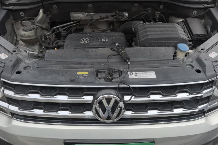 Used Volkswagen Teramont 2020 380TSI Four-Wheel Drive Luxury Version China VI Standard Engine Bay