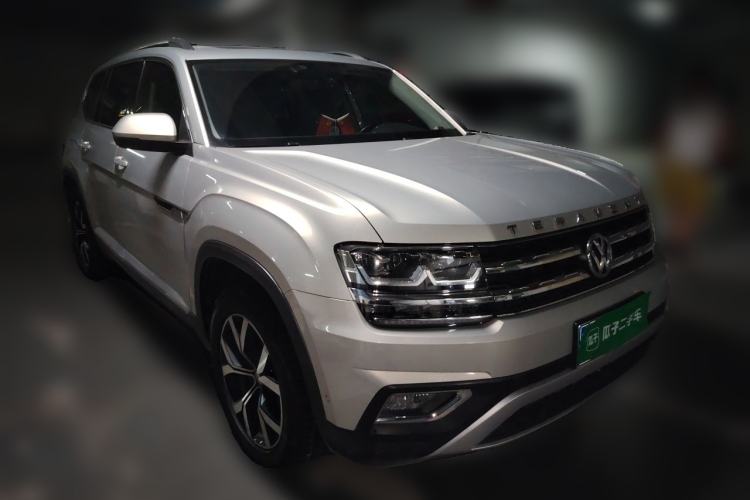 Used Volkswagen Teramont 2020 330TSI Two-Wheel-Drive Luxury Edition China VI Standard Front Right 45 Deg