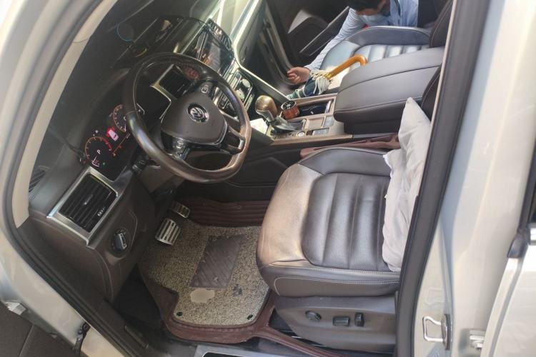 Used Volkswagen Teramont 2020 330TSI Two-Wheel-Drive Luxury Edition China VI Standard Left Front Seat