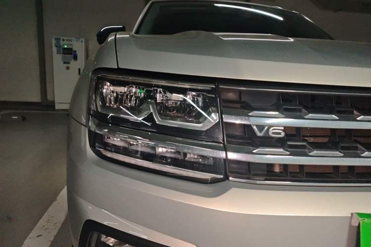 Used Volkswagen Teramont 2020 380TSI Four-Wheel Drive Luxury Version China VI Standard Right Front Headlight