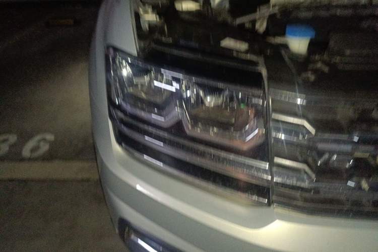 Used Volkswagen Teramont 2020 530 V6 Four-Wheel Drive Luxury Version China VI Standard Right Front Headlight