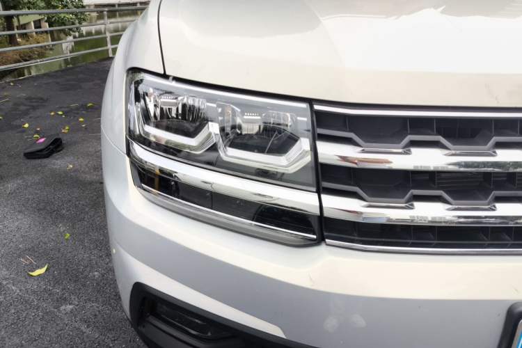Used Volkswagen Teramont 2020 380TSI Four-Wheel Drive Comfort Edition China VI Standard Right Front Headlight
