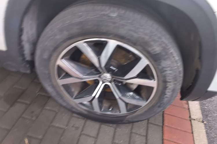 Used Volkswagen Teramont 2020 380TSI Four-Wheel Drive Luxury Version China VI Standard Right Front Wheel Hub