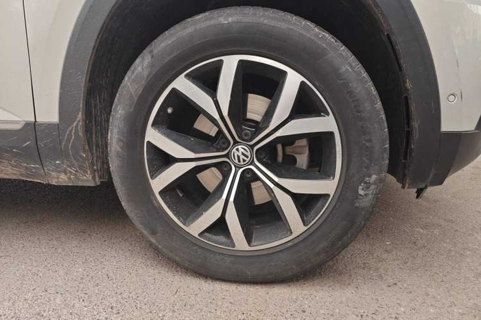 Used Volkswagen Teramont 2020 380TSI Four-Wheel Drive Luxury Version China VI Standard Right Front Wheel Hub