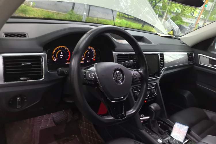 Used Volkswagen Teramont 2020 380TSI Four-Wheel Drive Luxury Version China VI Standard Steering Wheel