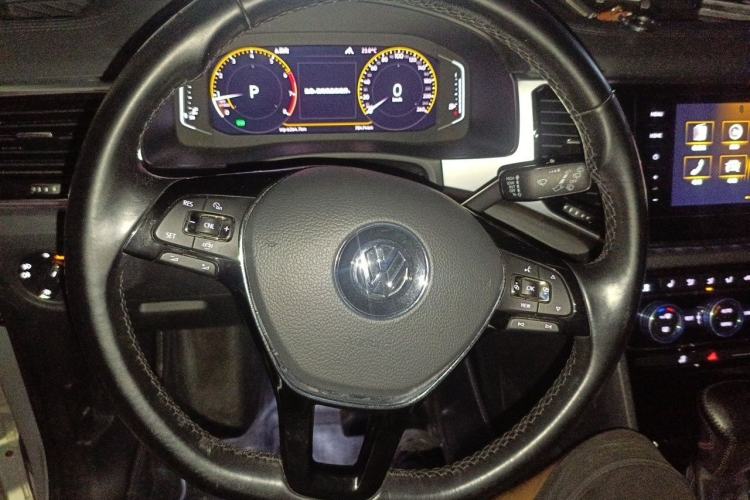 Used Volkswagen Teramont 2020 530 V6 Four-Wheel Drive Luxury Version China VI Standard Steering Wheel