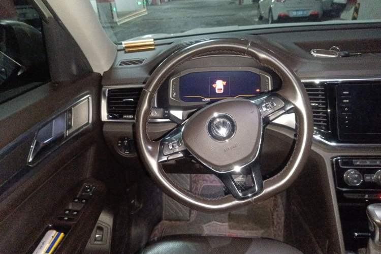 Used Volkswagen Teramont 2020 380TSI Four-Wheel Drive Luxury Version China VI Standard Steering Wheel