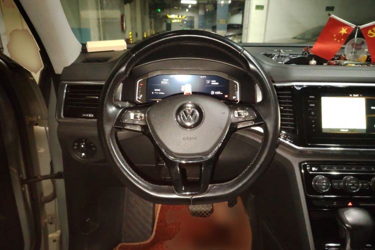 Used Volkswagen Teramont 2020 330TSI Two-Wheel-Drive Luxury Edition China VI Standard Steering Wheel