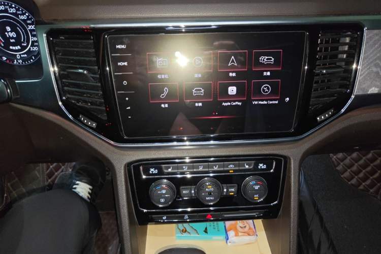Used Volkswagen Teramont 2020 380TSI Four-Wheel Drive Flagship Version China VI Standard Audio And AC Panel
