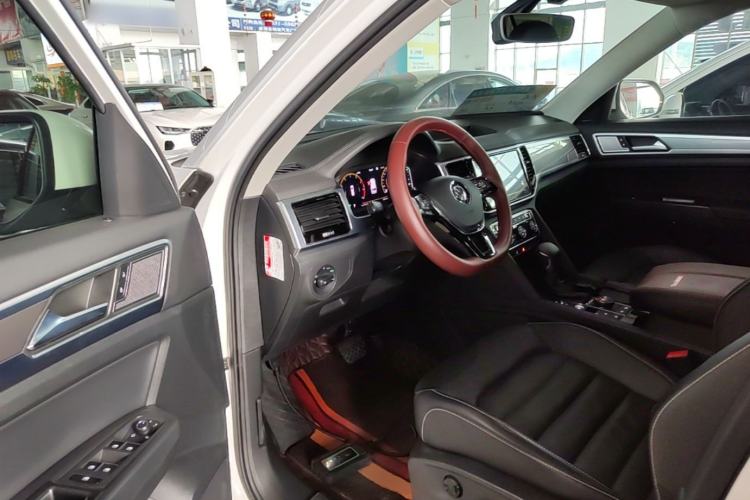 Used Volkswagen Teramont 2020 Revised Version 380TSI Four-Wheel Drive Luxury Edition Driver Seat