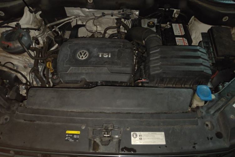 Used Volkswagen Teramont 2020 380TSI Four-Wheel Drive Flagship Version China VI Standard Engine Bay