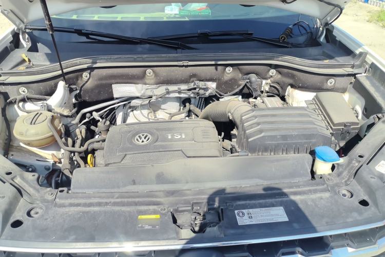 Used Volkswagen Teramont 2020 380TSI Four-Wheel Drive Comfort Edition China VI Standard Engine Bay