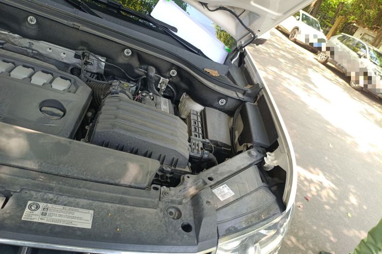 Used Volkswagen Teramont 2020 Revised Version 530 V6 Four-Wheel Drive Flagship Edition Engine Bay Left