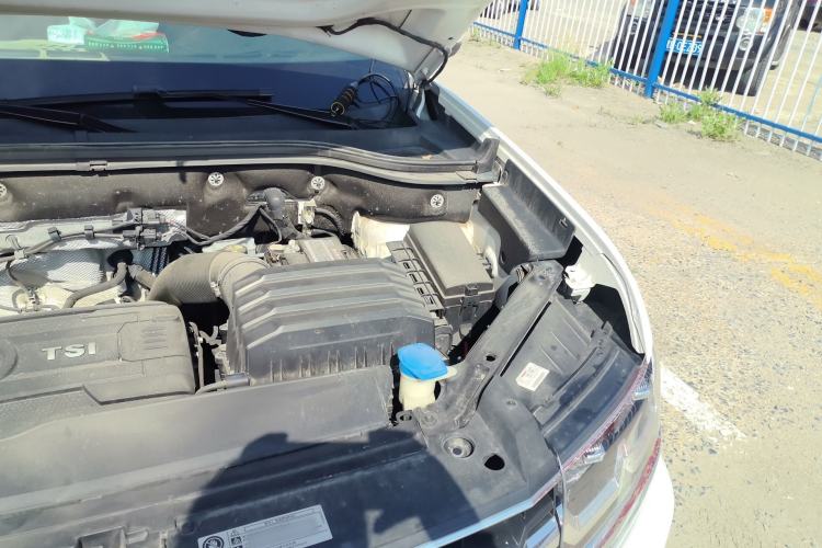 Used Volkswagen Teramont 2020 380TSI Four-Wheel Drive Comfort Edition China VI Standard Engine Bay Left
