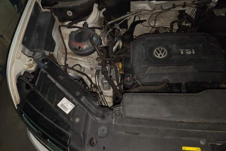 Used Volkswagen Teramont 2020 380TSI Four-Wheel Drive Flagship Version China VI Standard Engine Bay Right