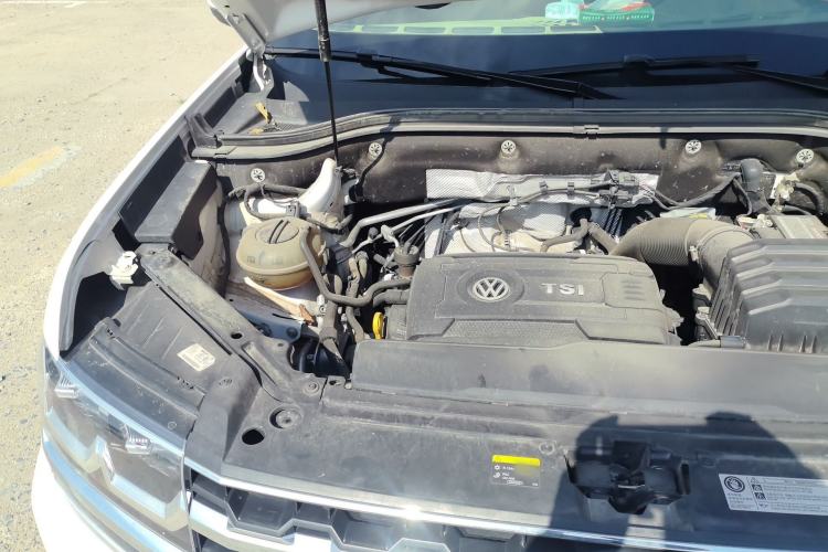 Used Volkswagen Teramont 2020 380TSI Four-Wheel Drive Comfort Edition China VI Standard Engine Bay Right