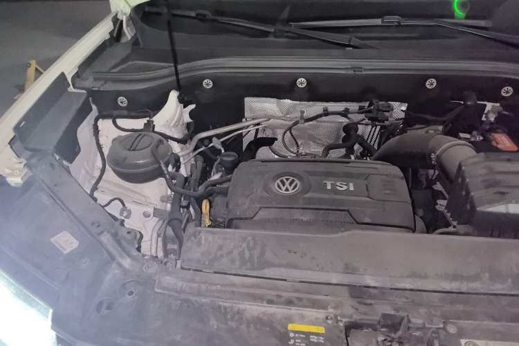 Used Volkswagen Teramont 2020 380TSI Four-Wheel Drive Comfort Edition China VI Standard Engine Bay Right